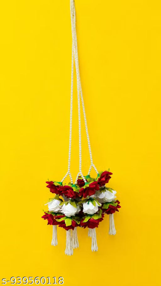 Pearl and flowers paranda